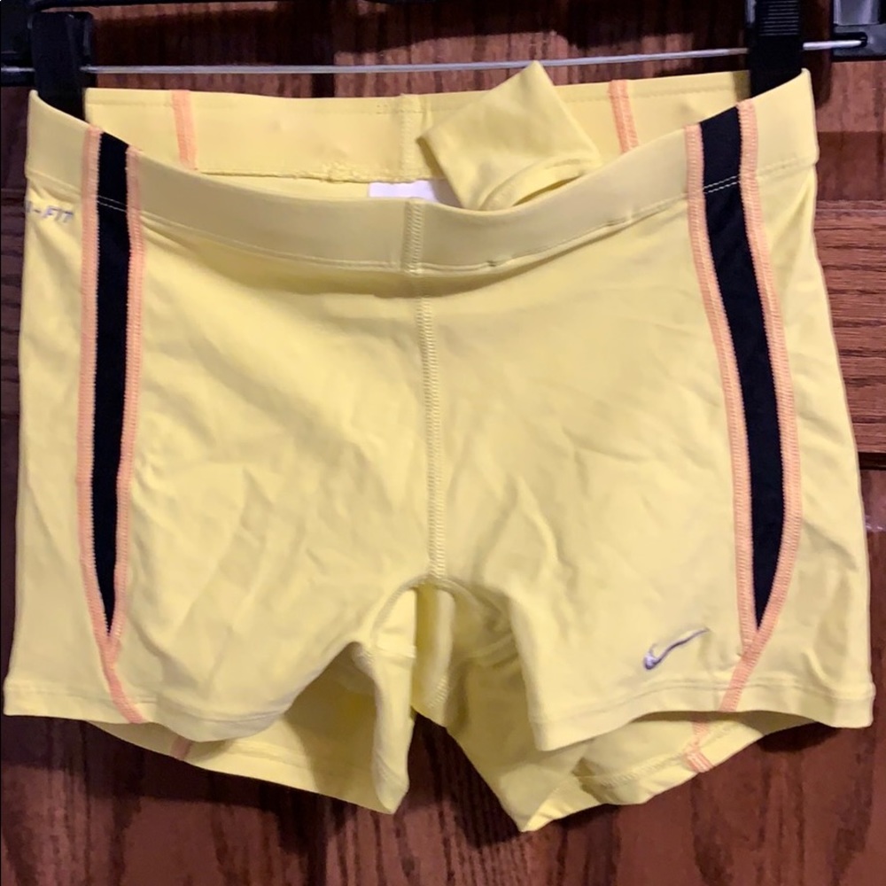 Nike Dri-Fit Compression Shorts Medium